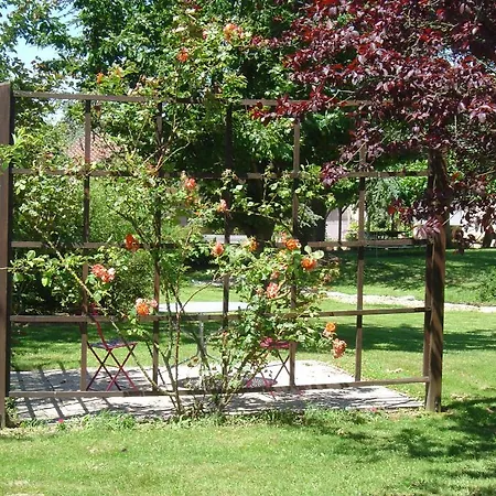 L'eglantyne Apartment Guereins